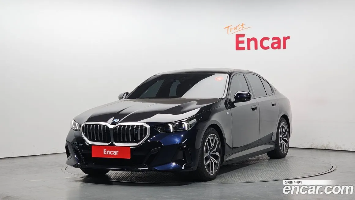BMW i5
