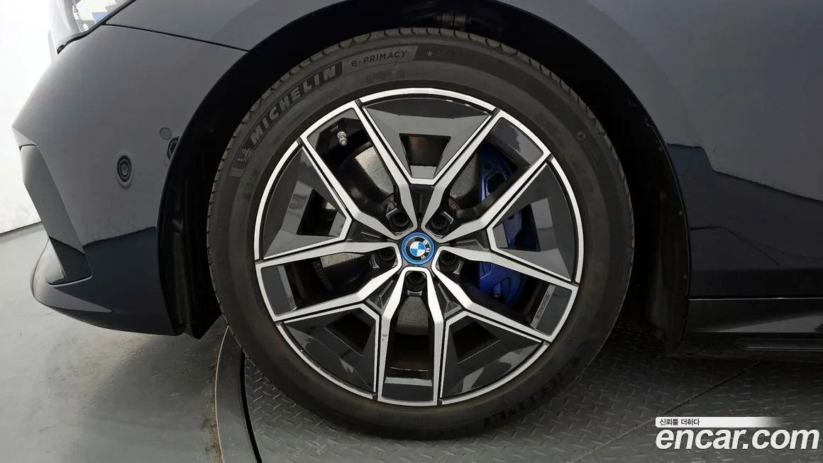 BMW i5 2025 из KR, фото 10