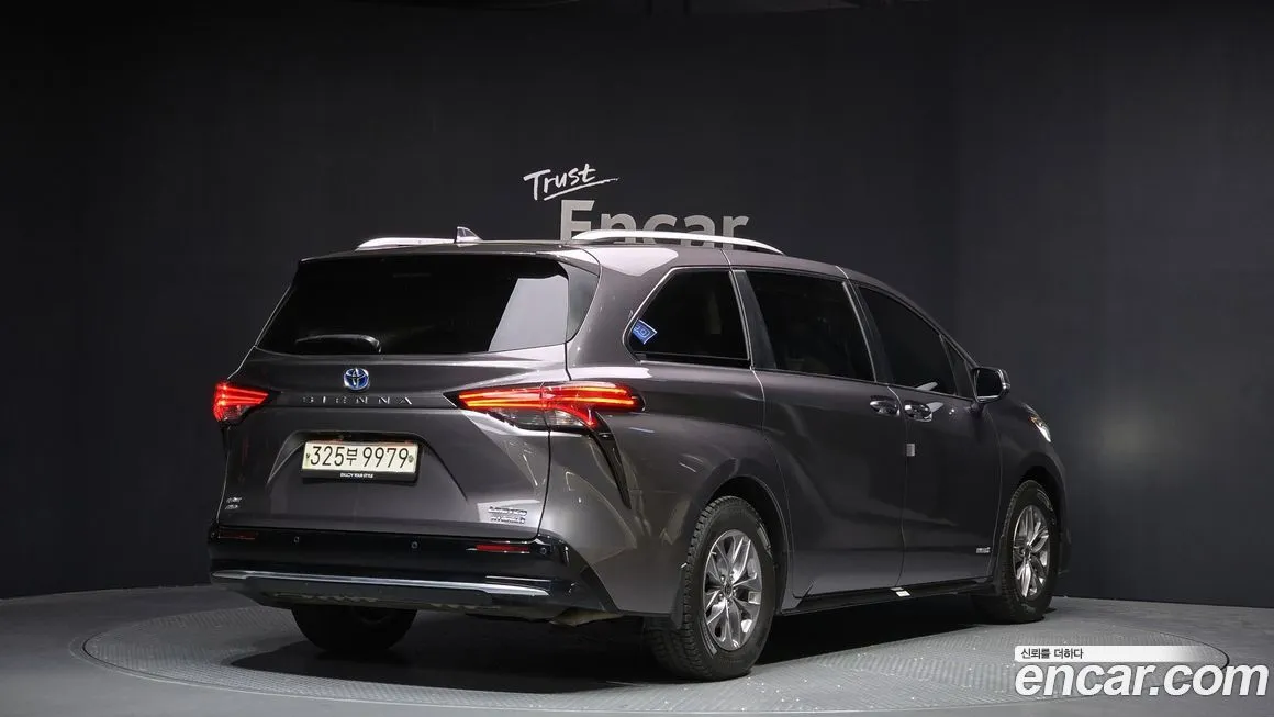 Toyota Sienna 2021 из KR, фото 2