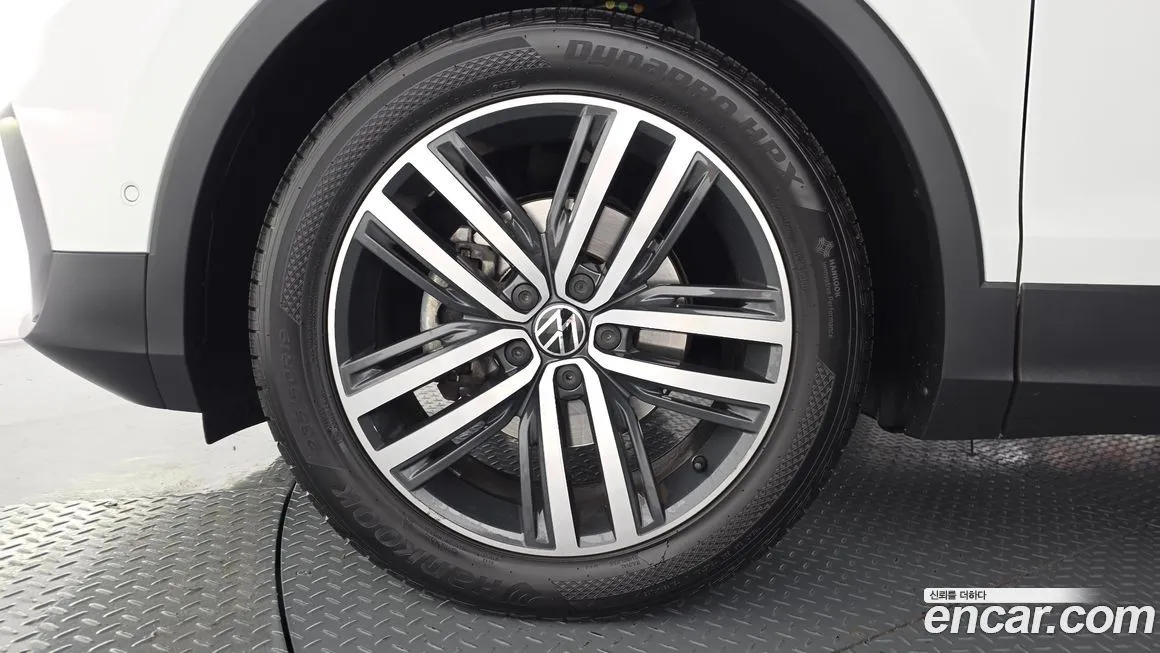 Volkswagen Tiguan 2021 из KR, фото 9