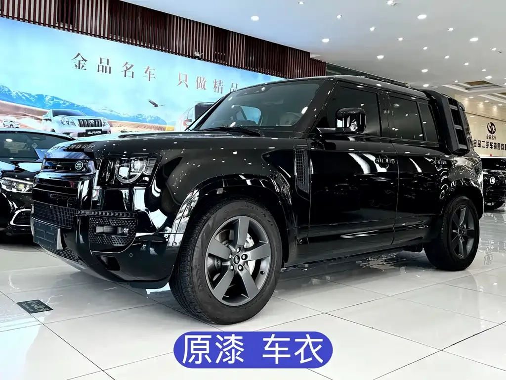 Land Rover Defender — фото 1