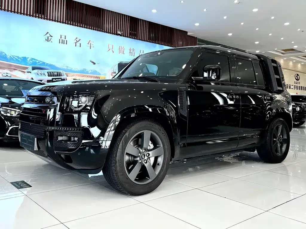 Land Rover Defender — фото 10