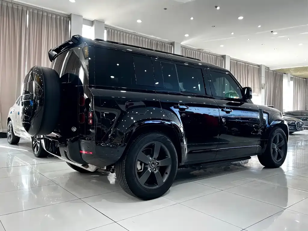 Land Rover Defender — фото 4