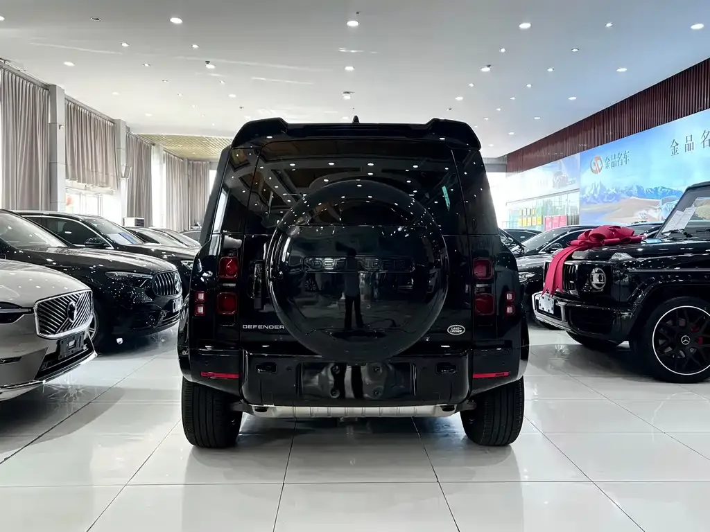 Land Rover Defender — фото 2