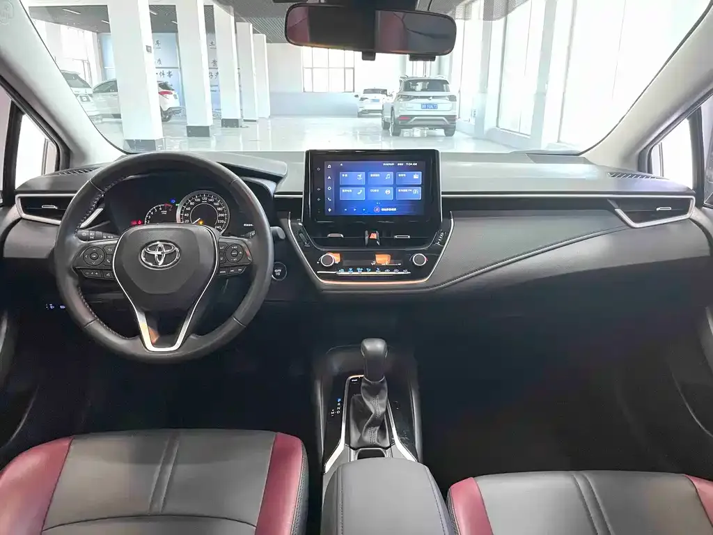 Toyota Corolla — фото 4