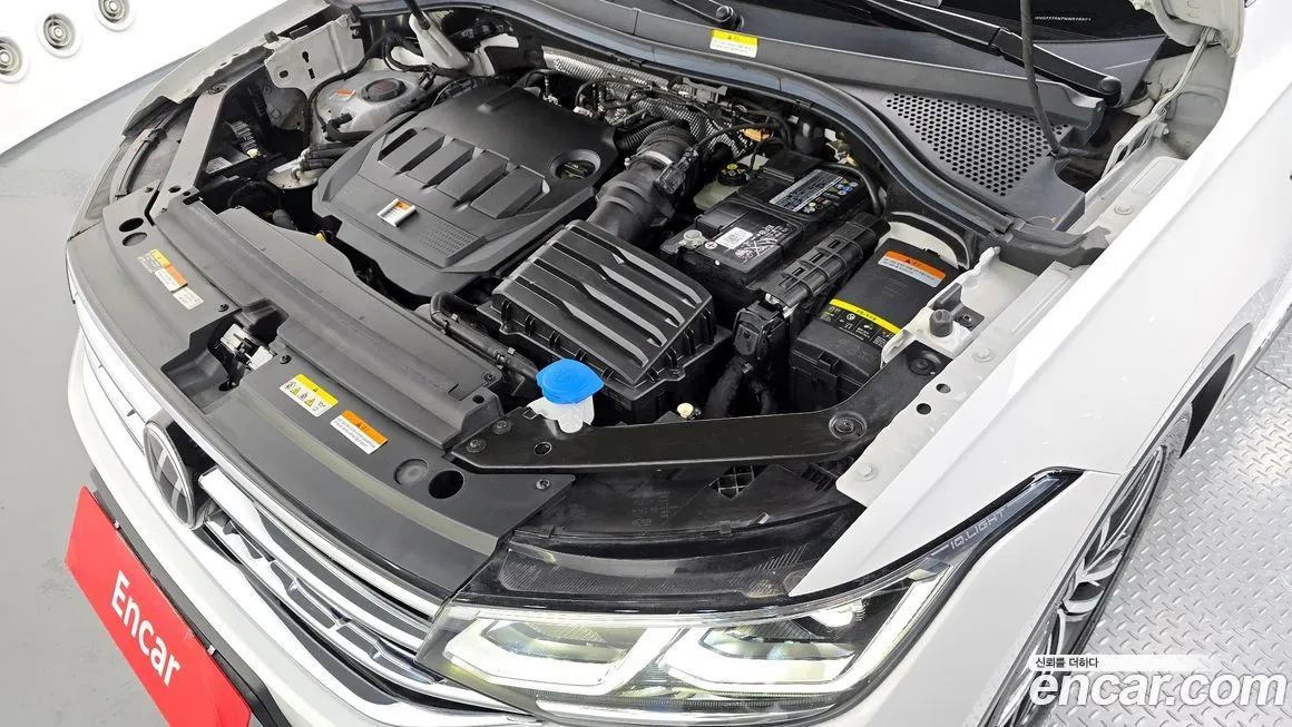 Volkswagen Tiguan — фото 9
