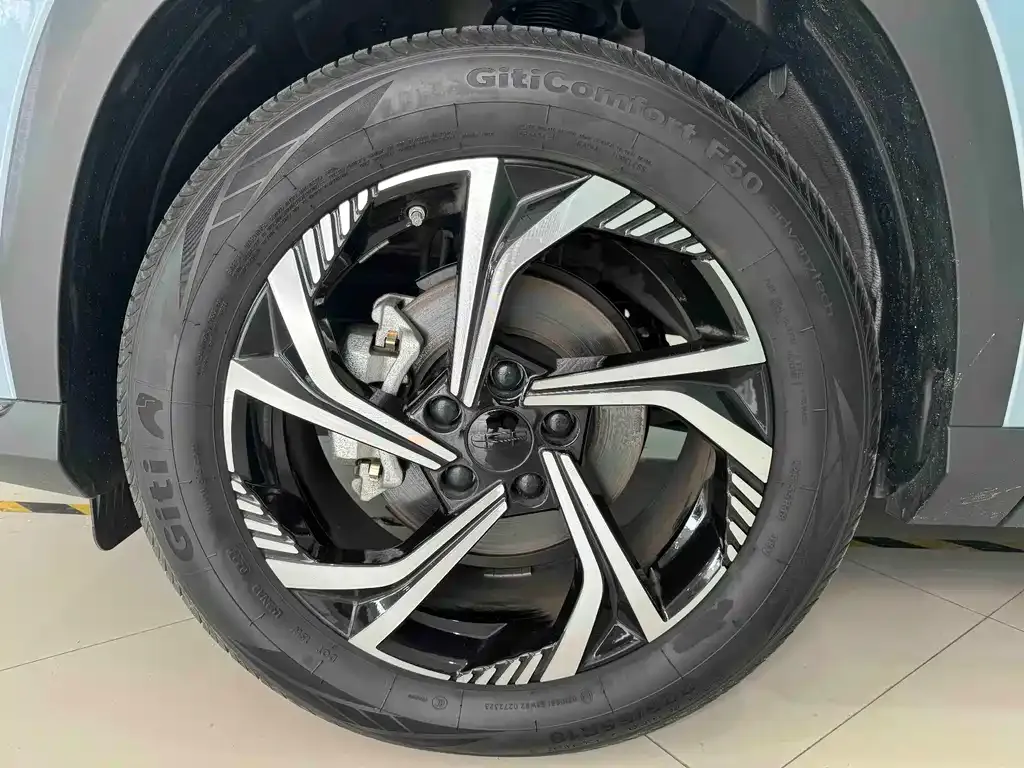 Geely Boyue 2024 из CN, фото 6