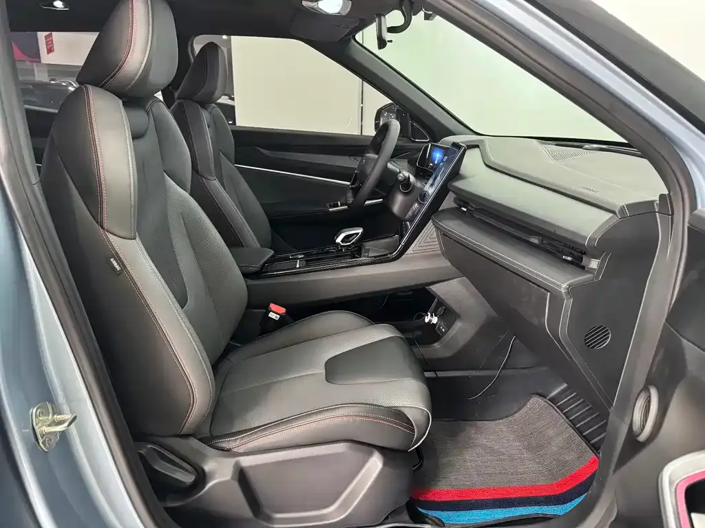 Geely Boyue 2024 из CN, фото 9