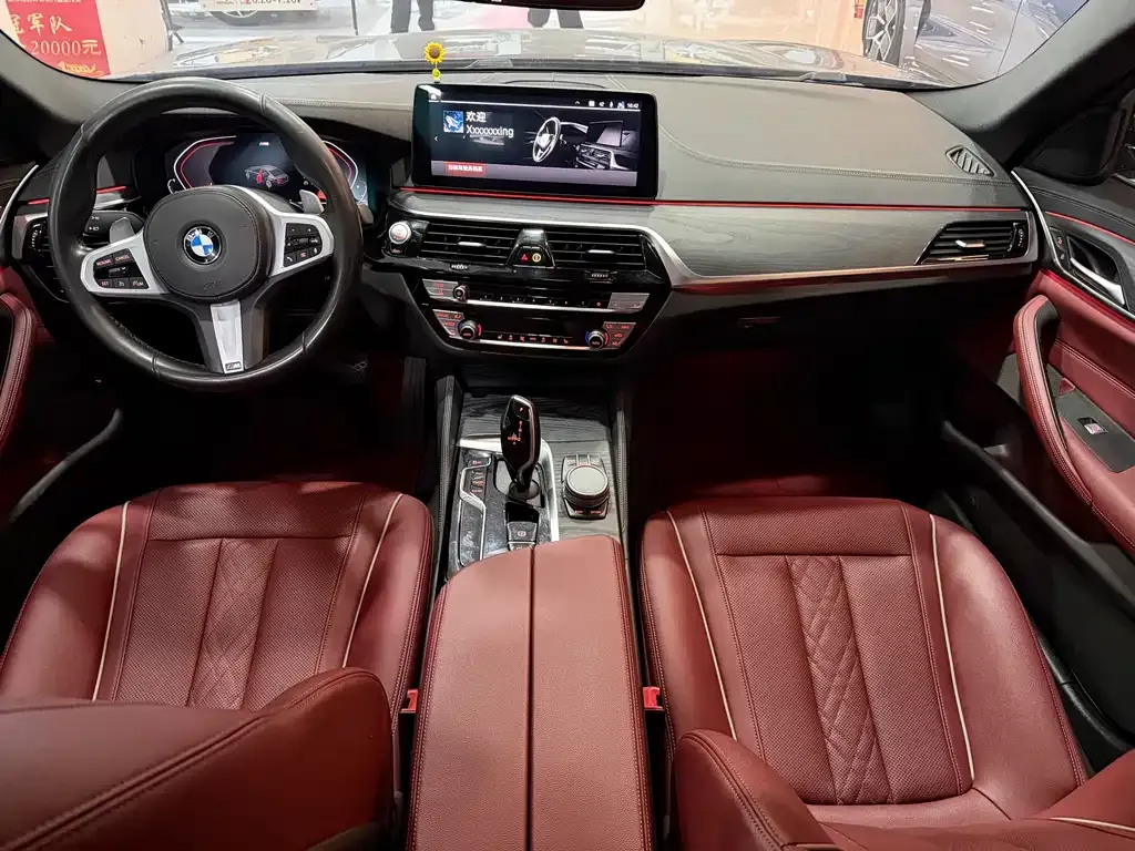 BMW 5 Series — фото 9
