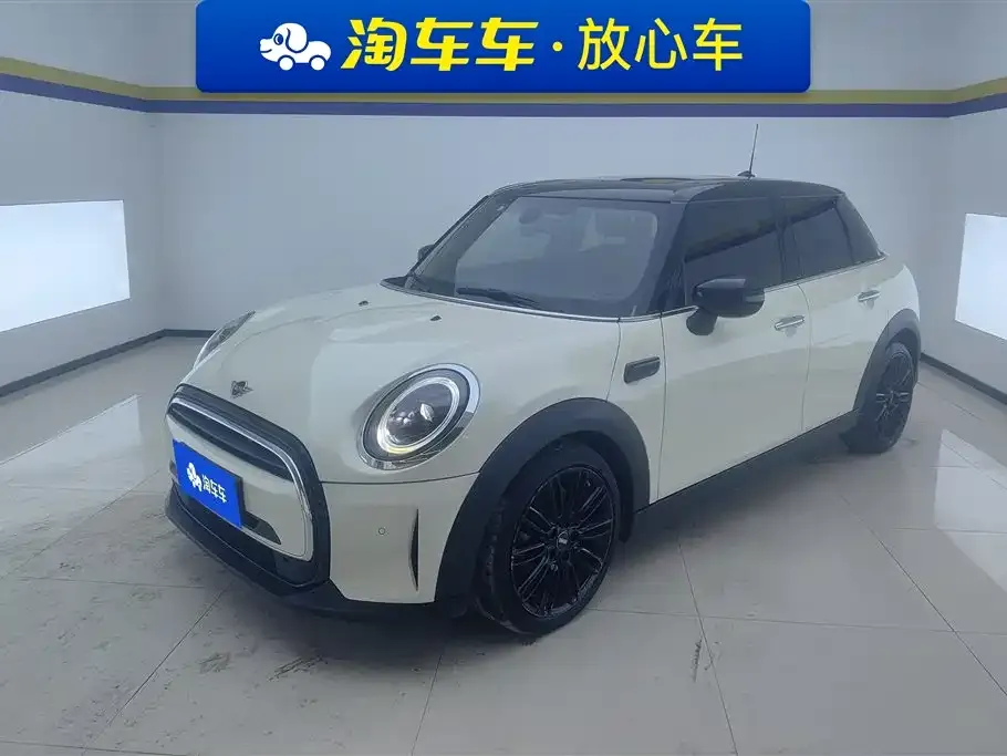MINI Cooper (3-door) — фото 1