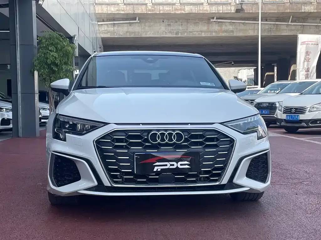 Audi A3 2024 из CN, фото 3