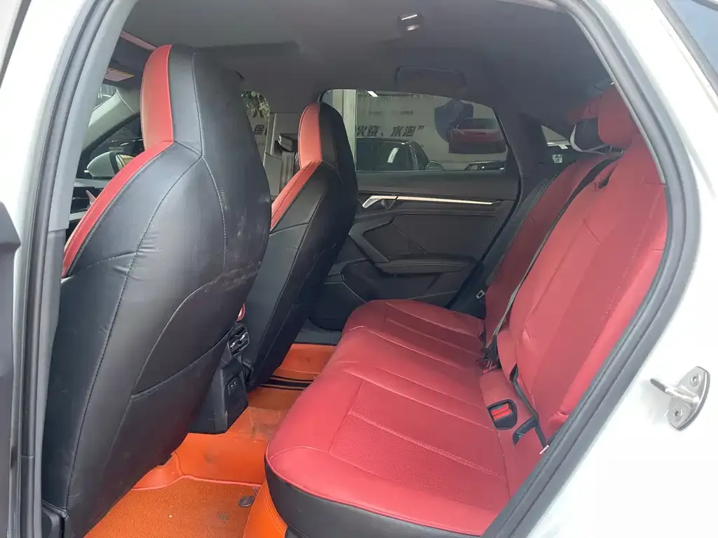 Audi A3 2024 из CN, фото 8