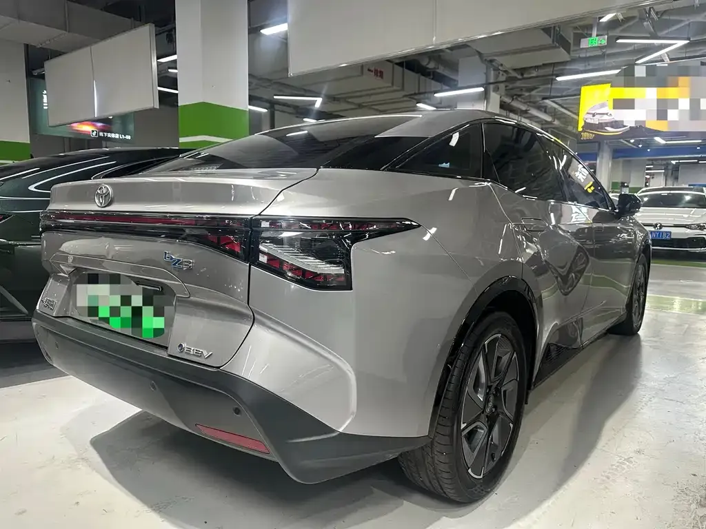 Toyota bZ3 2025 из CN, фото 7
