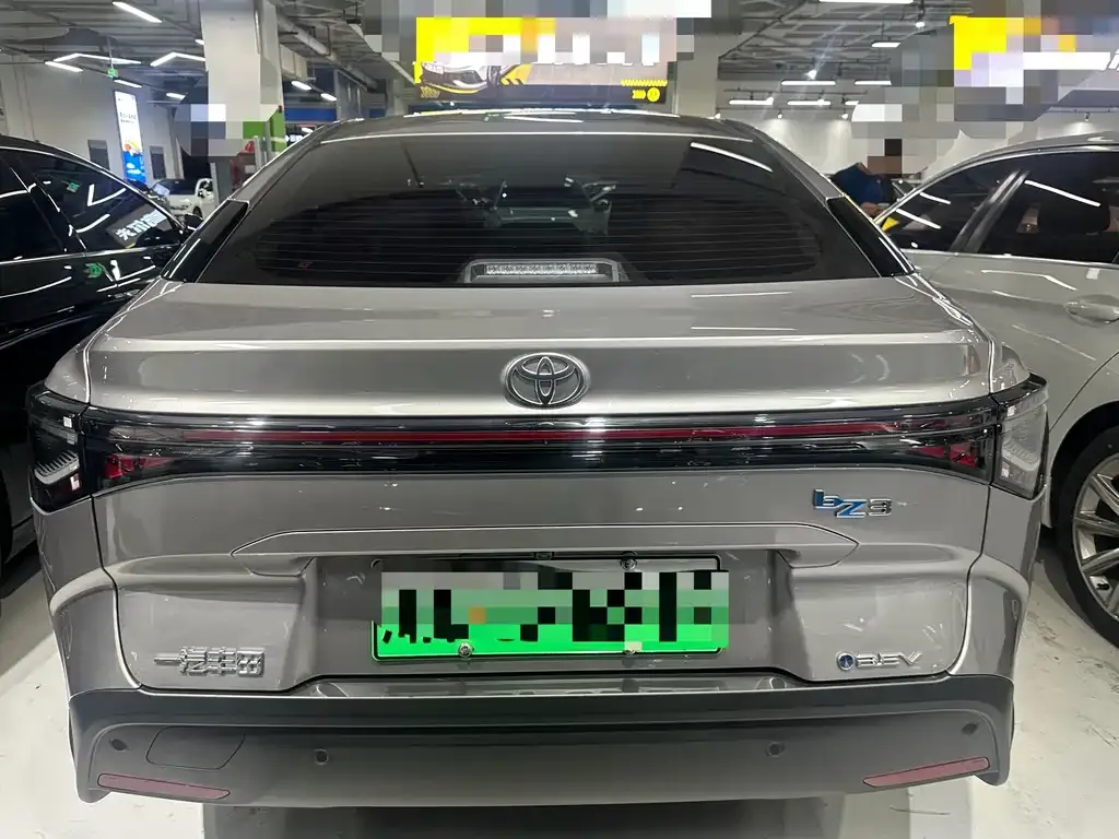 Toyota bZ3 2025 из CN, фото 8