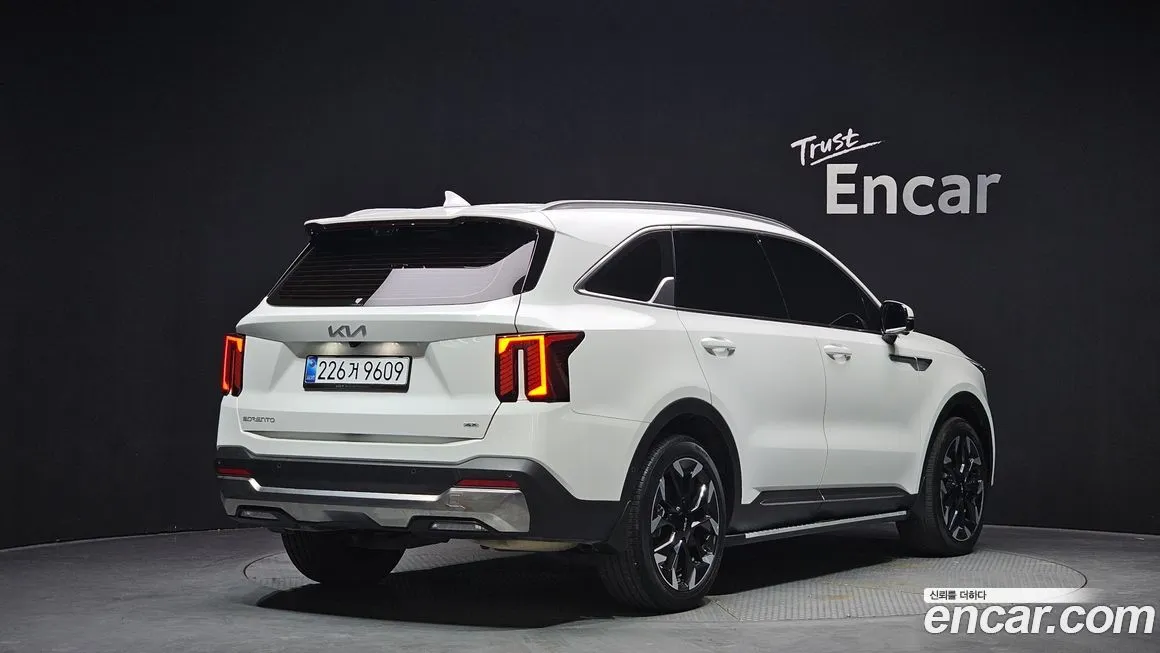Kia Sorento — фото 4