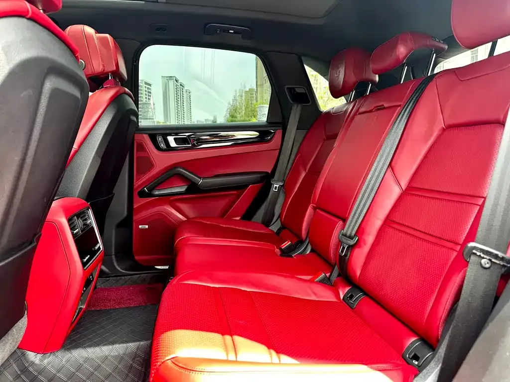 Porsche Cayenne Hybrid 2021 из CN, фото 4