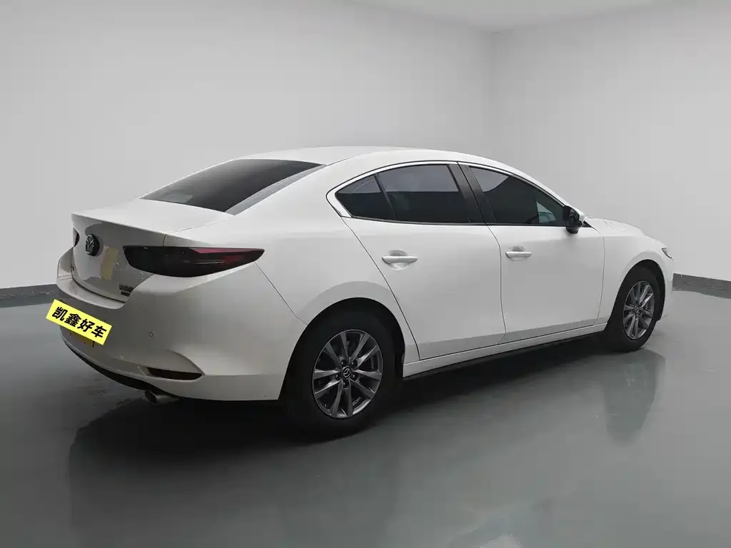 Mazda 3 Axela 2022 из CN, фото 4