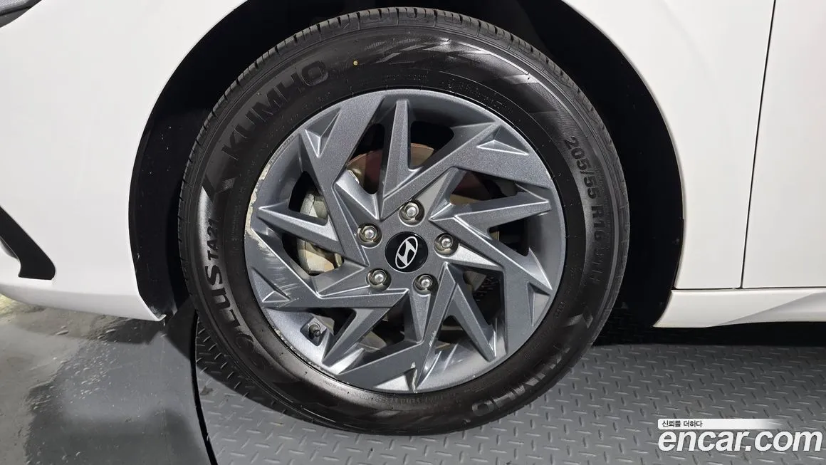Hyundai AVANTE — фото 6
