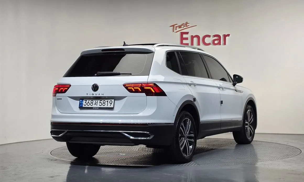Volkswagen Tiguan — фото 4