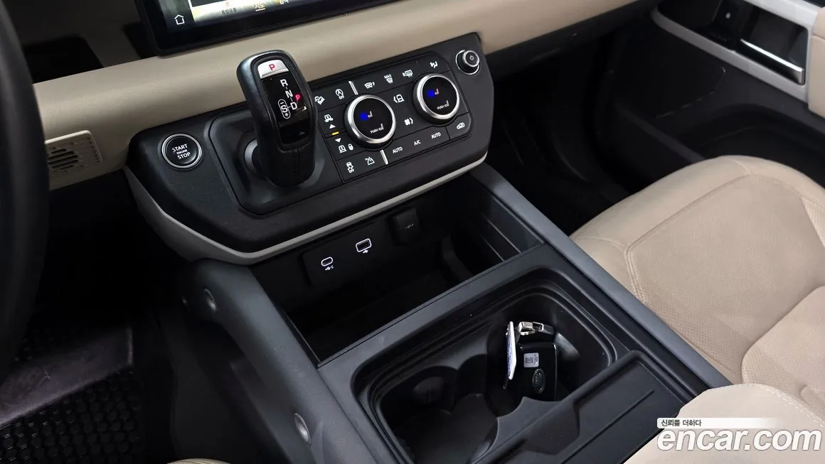Land Rover Defender 2022 из KR, фото 9