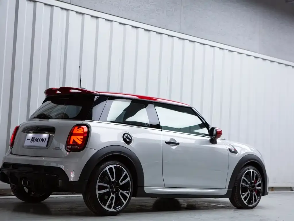 MINI JCW (John Cooper Works) — фото 8