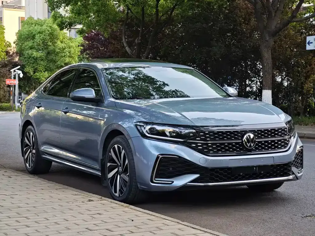 Volkswagen Passat — фото 6