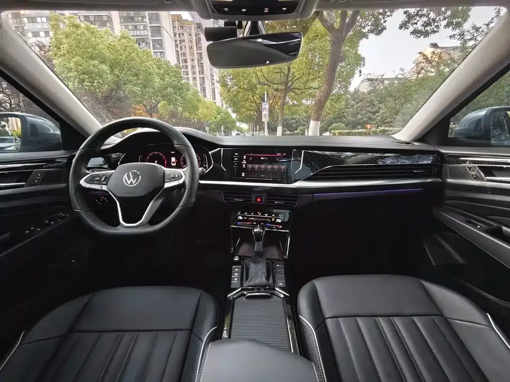 Volkswagen Passat — фото 10