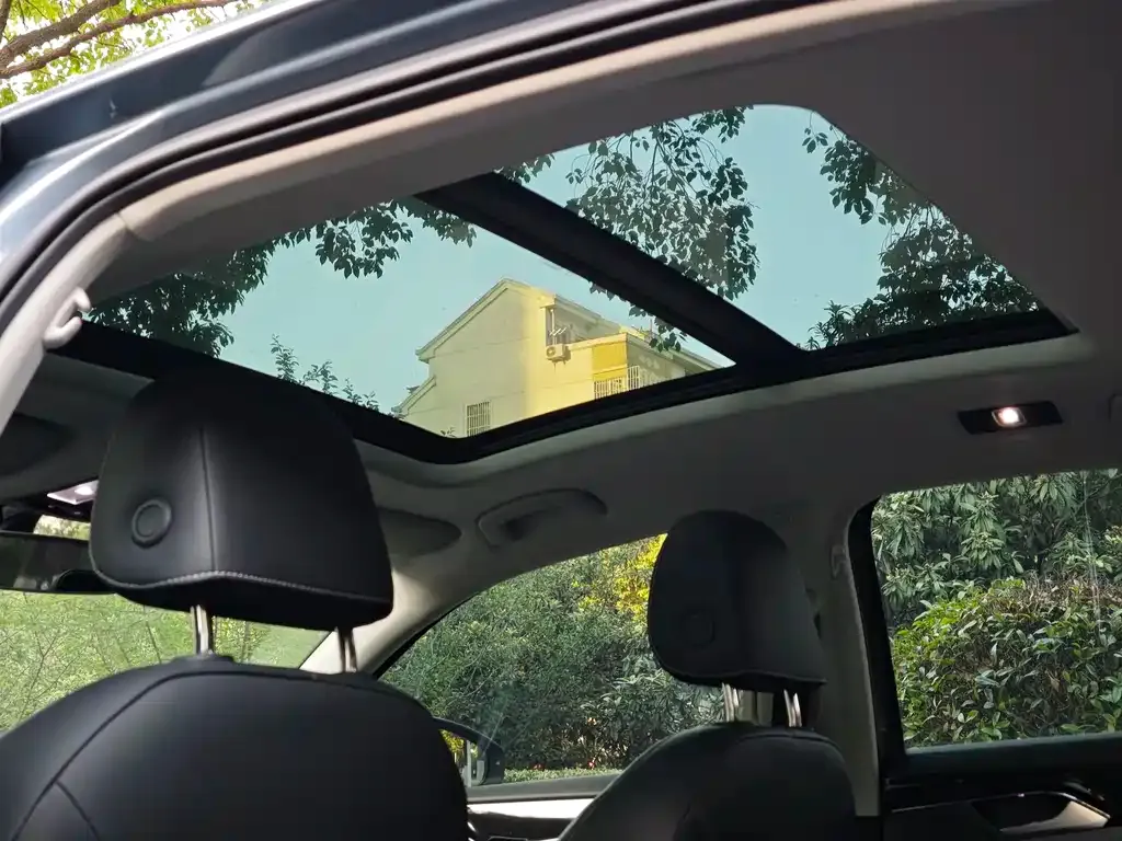 Volkswagen Passat — фото 5