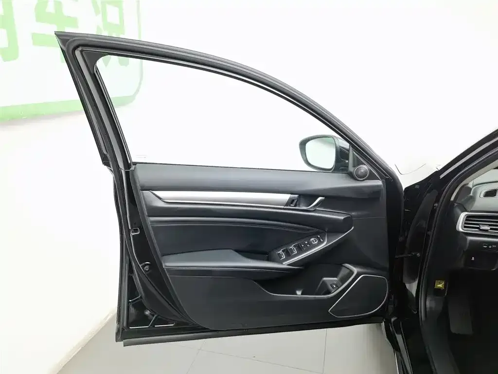 Honda Accord 2021 из CN, фото 7