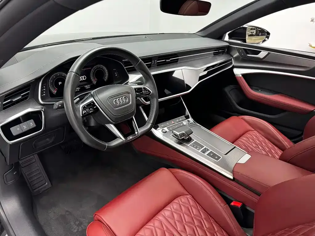 Audi A7L — фото 7