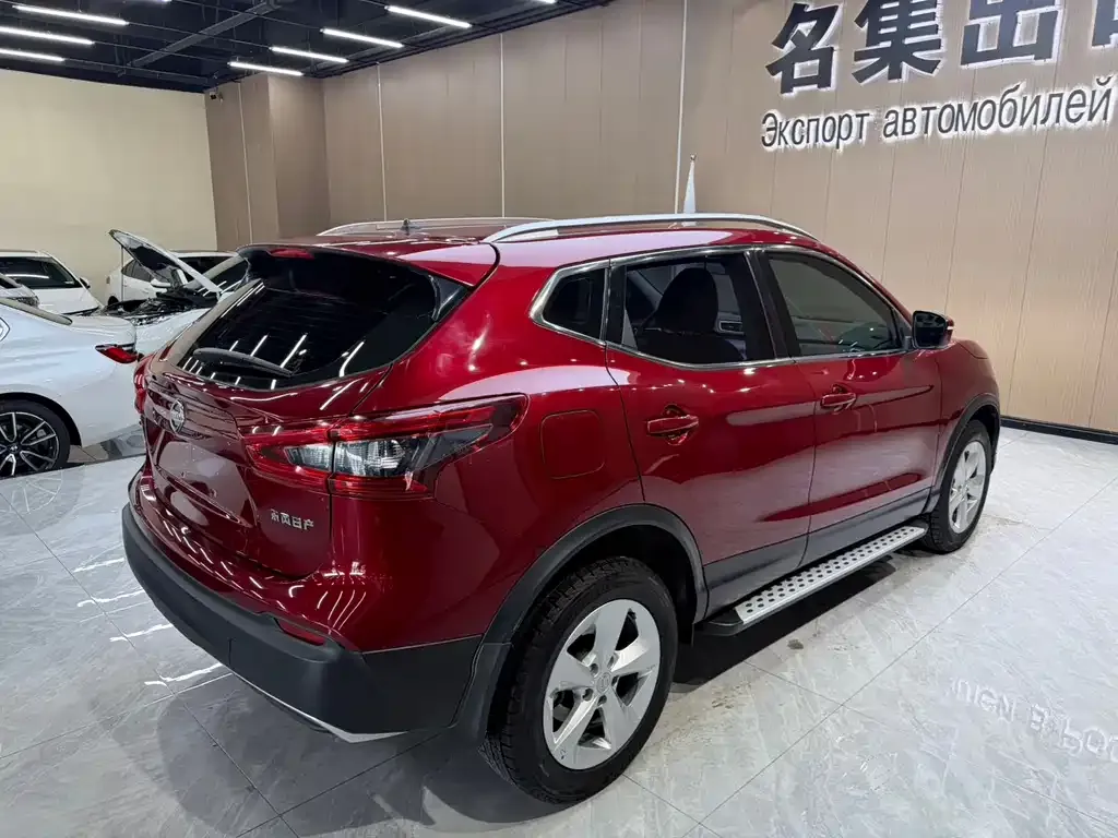 Nissan Qashqai — фото 4