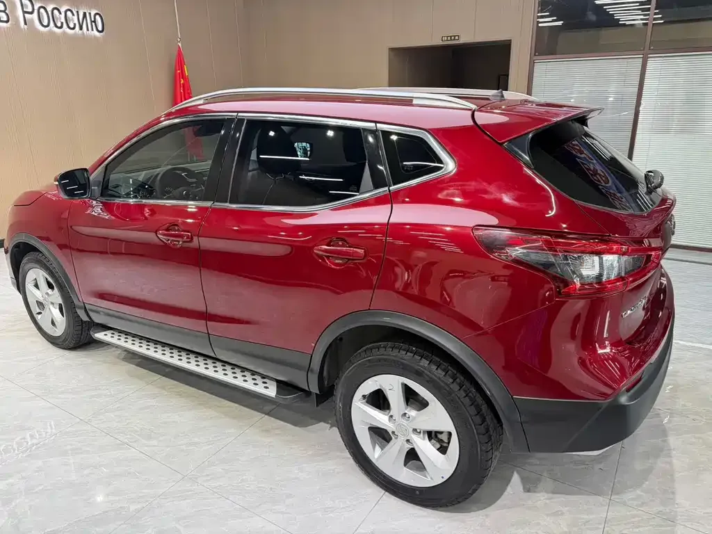 Nissan Qashqai — фото 8