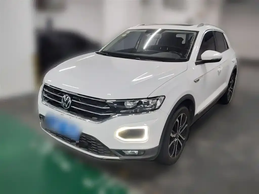Volkswagen T-Roc — фото 8