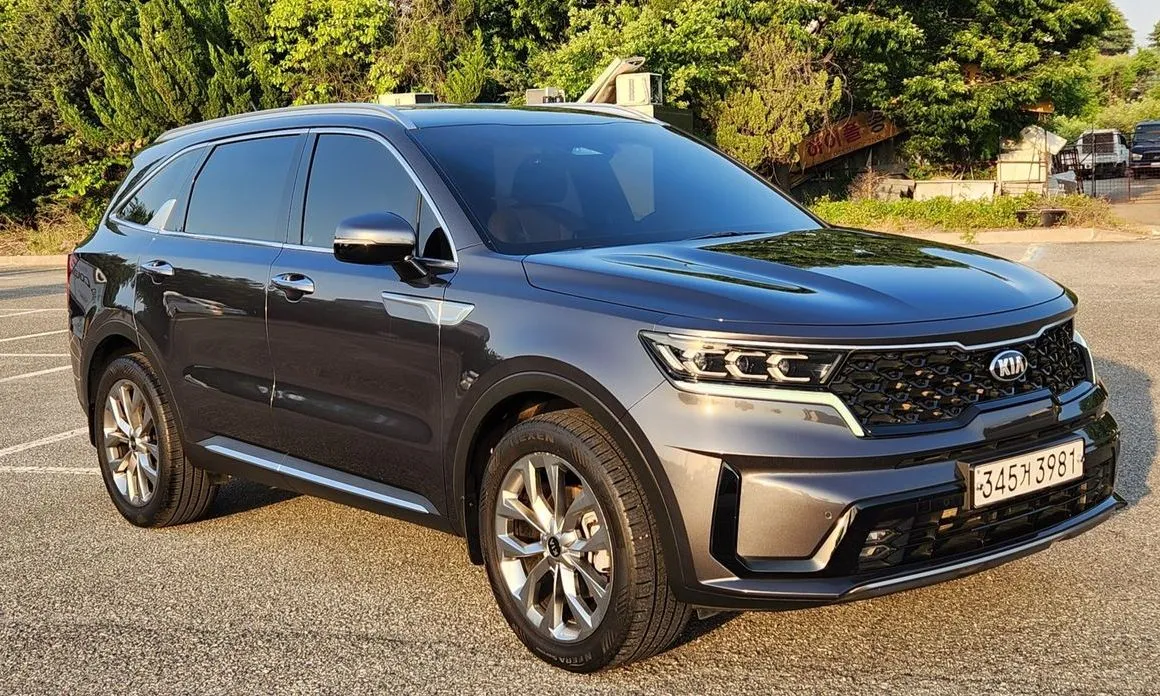 Kia Sorento — фото 9