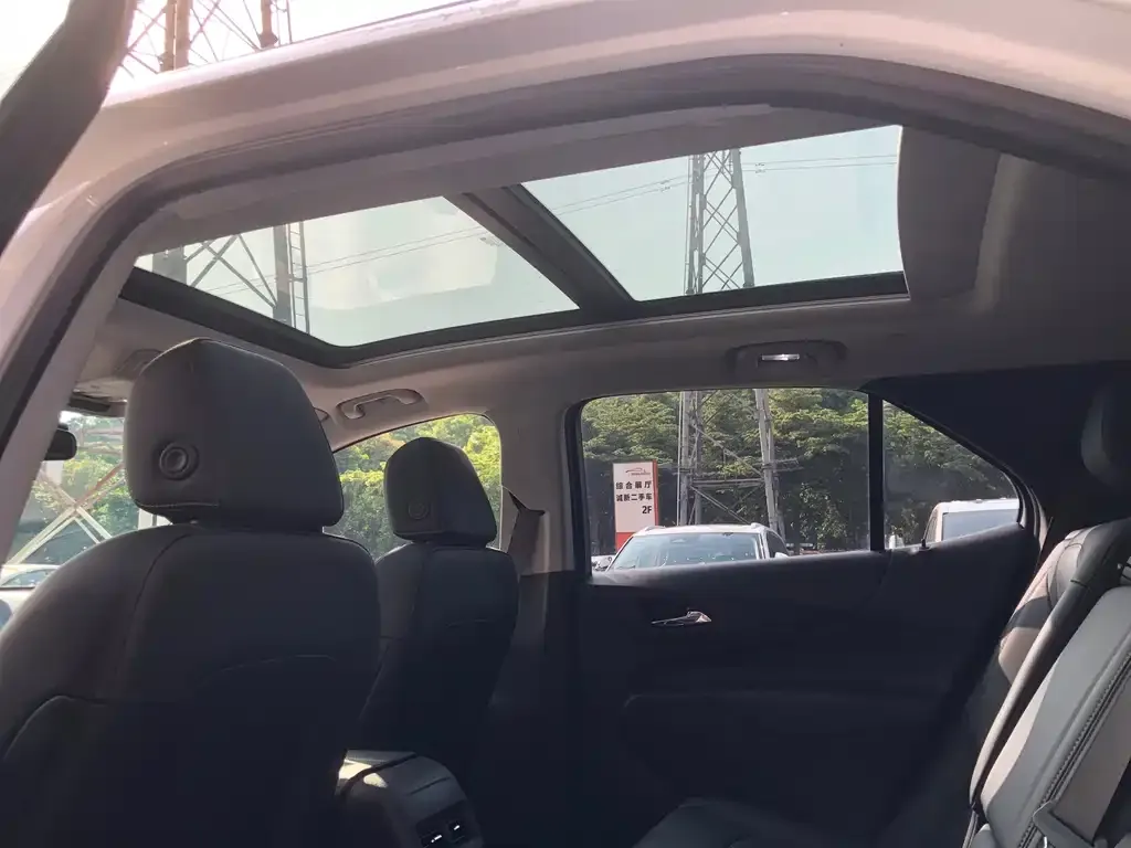 Chevrolet Equinox 2023 из CN, фото 6