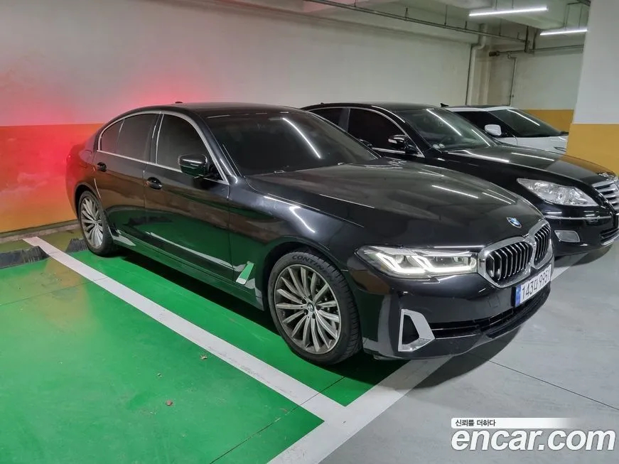 BMW 5-Series — фото 10