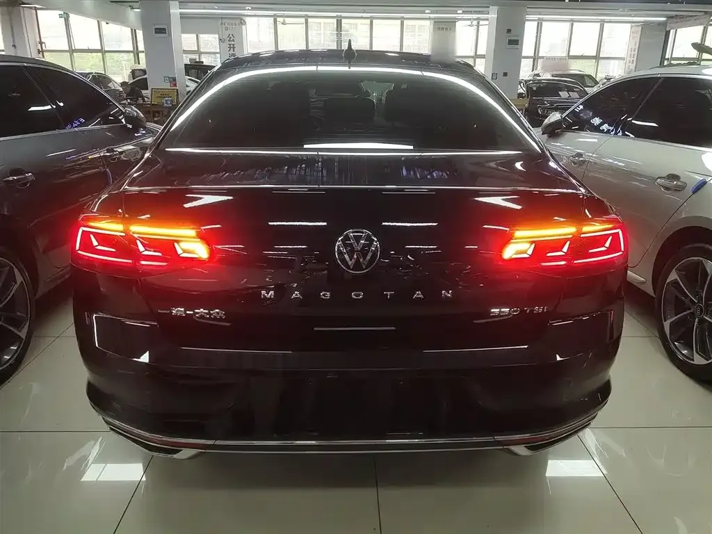 Volkswagen Magotan 2021 из CN, фото 8