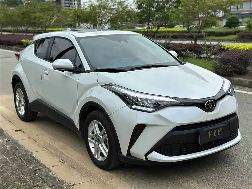 Toyota C-HR — фото 3