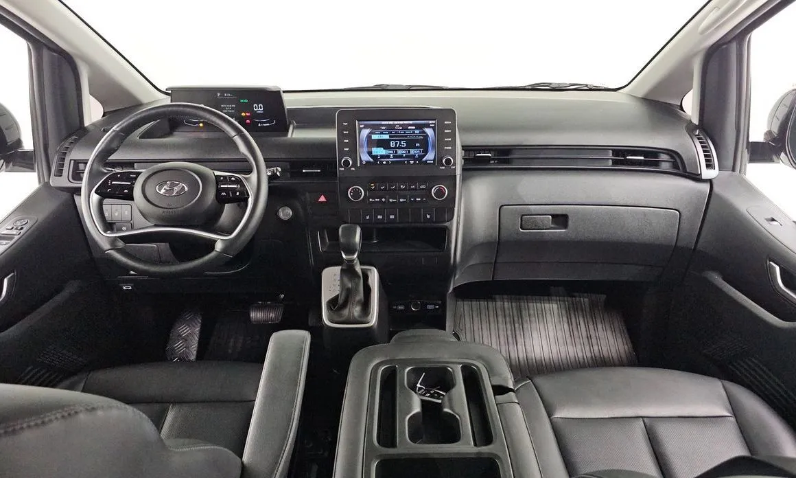 Hyundai Staria — фото 9
