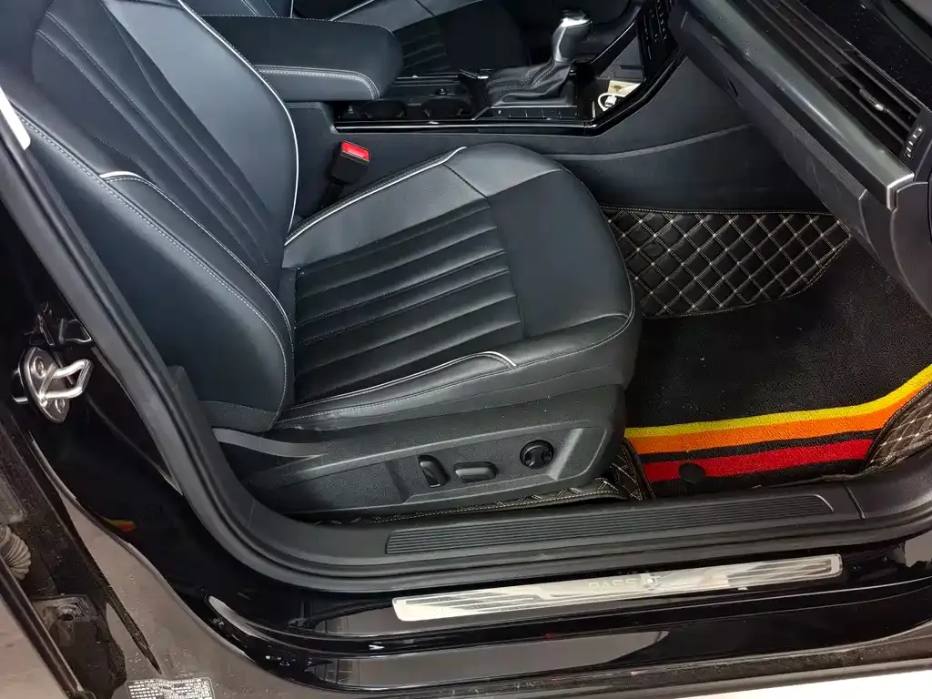 Volkswagen Passat — фото 4