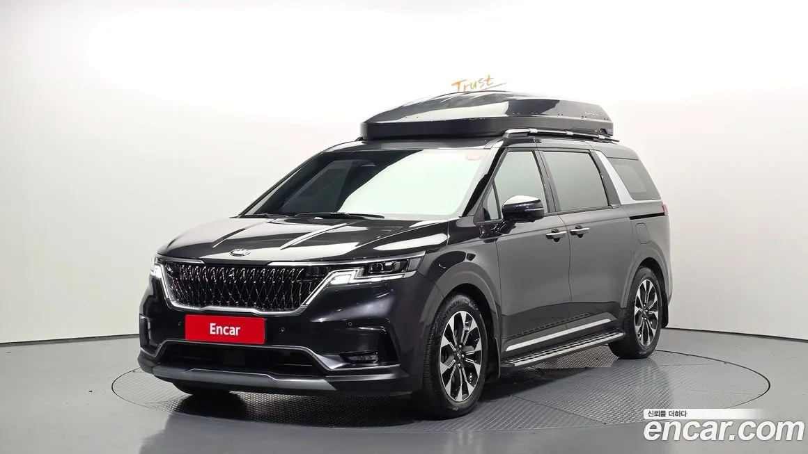 Kia Carnival — фото 1