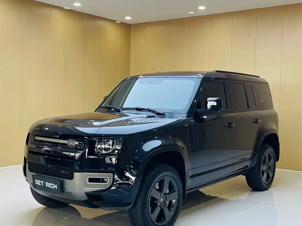 Land Rover Defender — фото 1