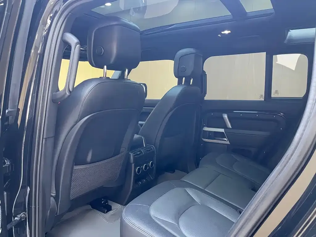 Land Rover Defender — фото 4