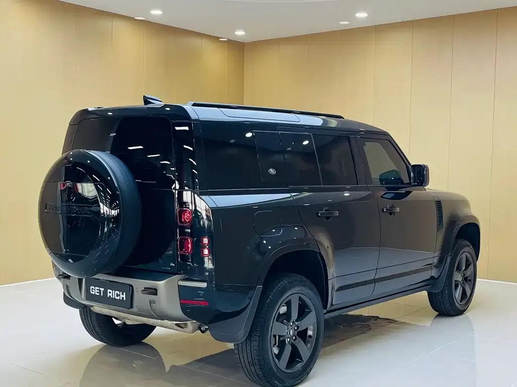 Land Rover Defender — фото 6