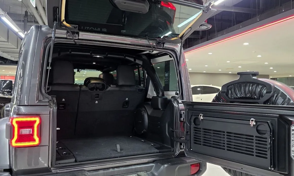 Jeep Wrangler 2025 из KR, фото 4