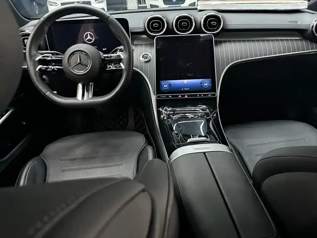 Mercedes-Benz C-Class — фото 10