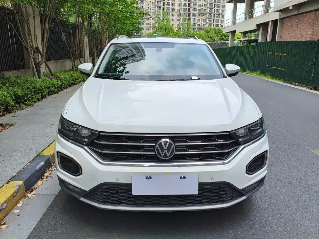 Volkswagen T-Roc — фото 4