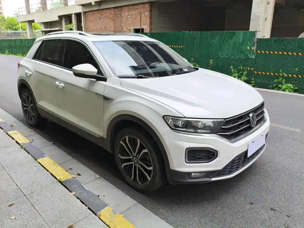 Volkswagen T-Roc — фото 3