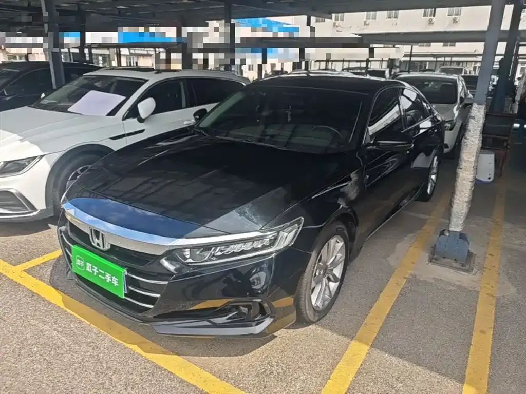 Honda Accord — фото 1