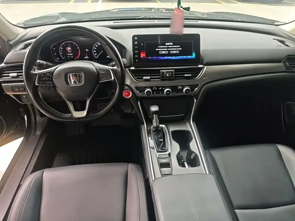 Honda Accord — фото 7